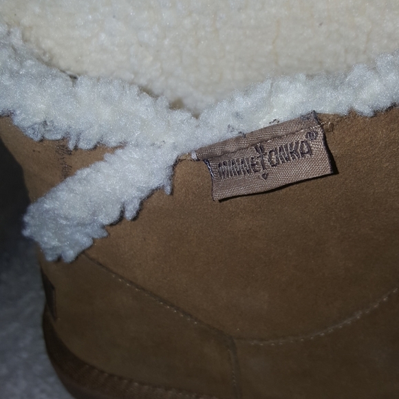 Minnetonka Shoes - MINNETONKA BOOTIES- NWOT